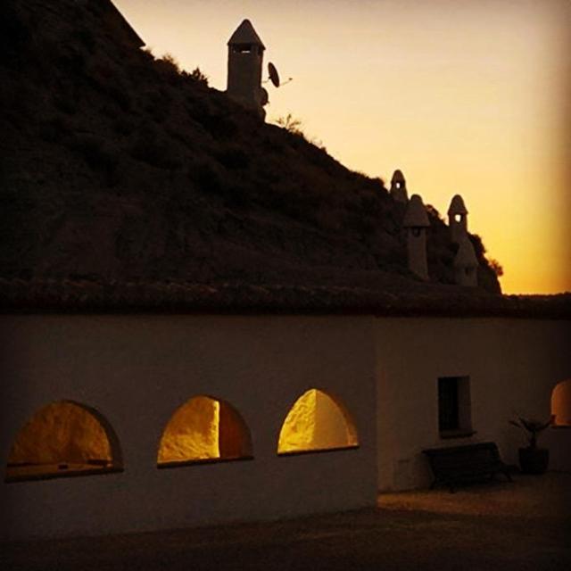 Cueva Aventura Villa Benamaurel Buitenkant foto