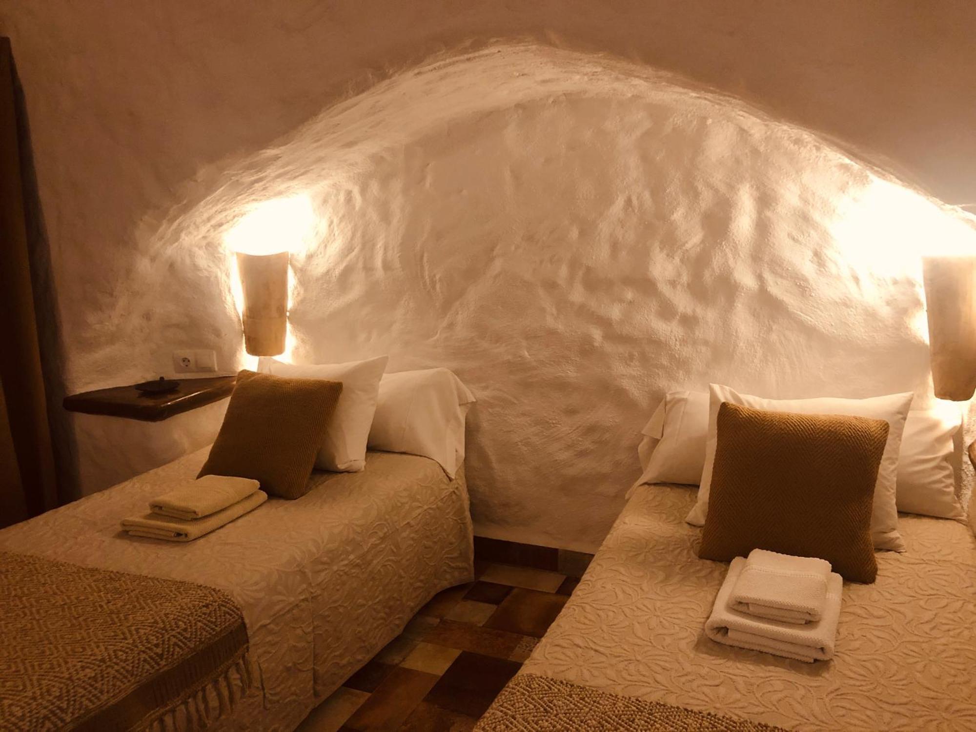 Cueva Aventura Villa Benamaurel Buitenkant foto